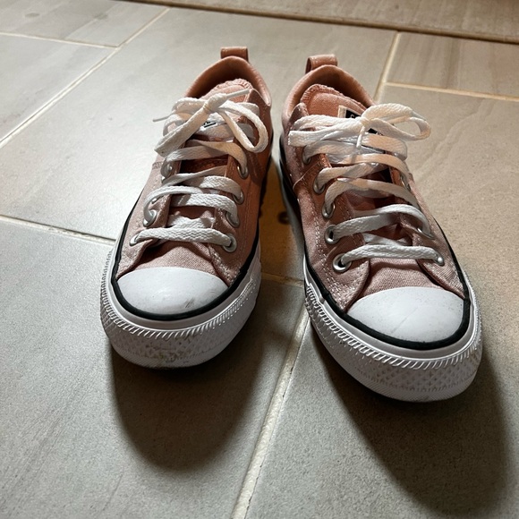 Pale Pink Converse - Picture 2 of 5